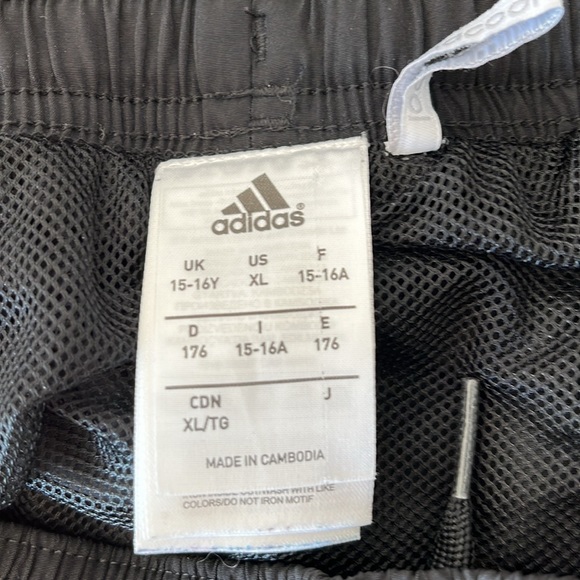 Adidas Boys Shorts - Picture 3 of 3